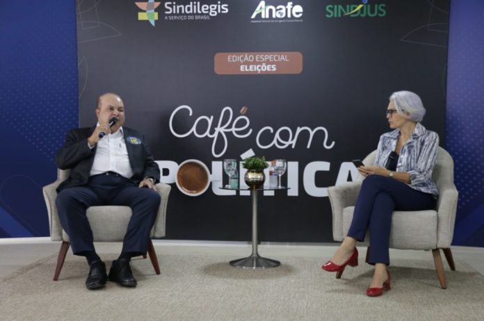 Ibaneis Rocha firma compromisso com servidores públicos caso reeleito para governador do DF